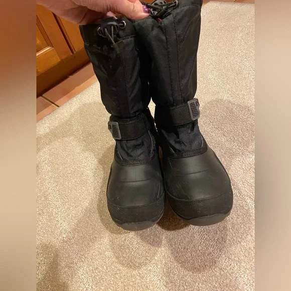 Kamik Waterproof Winter Boots Size 6 - Picture 3 of 12